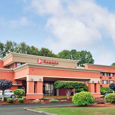 Ramada By Wyndham Tukwila Southcenter Hotell Eksteriør bilde