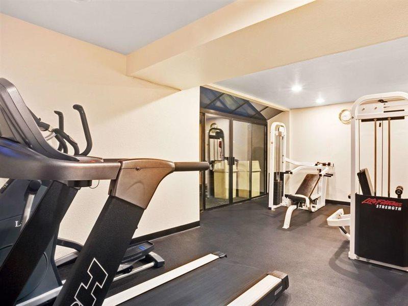Ramada By Wyndham Tukwila Southcenter Hotell Eksteriør bilde