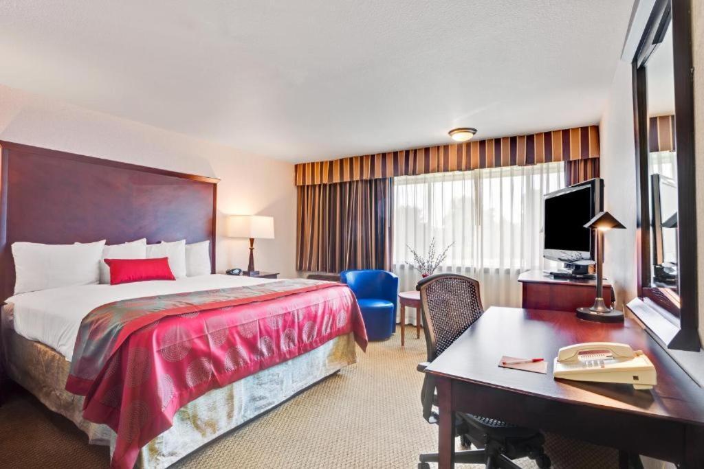 Ramada By Wyndham Tukwila Southcenter Hotell Eksteriør bilde