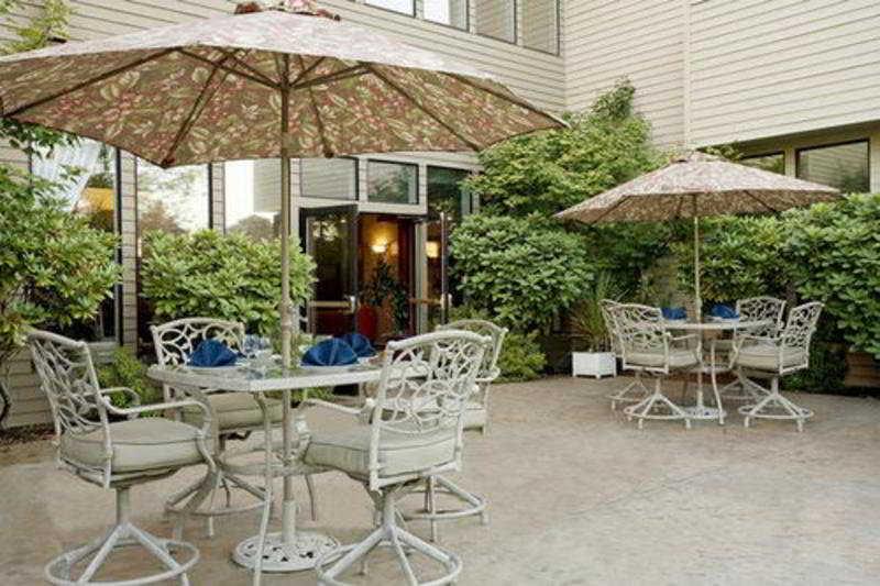Ramada By Wyndham Tukwila Southcenter Hotell Eksteriør bilde