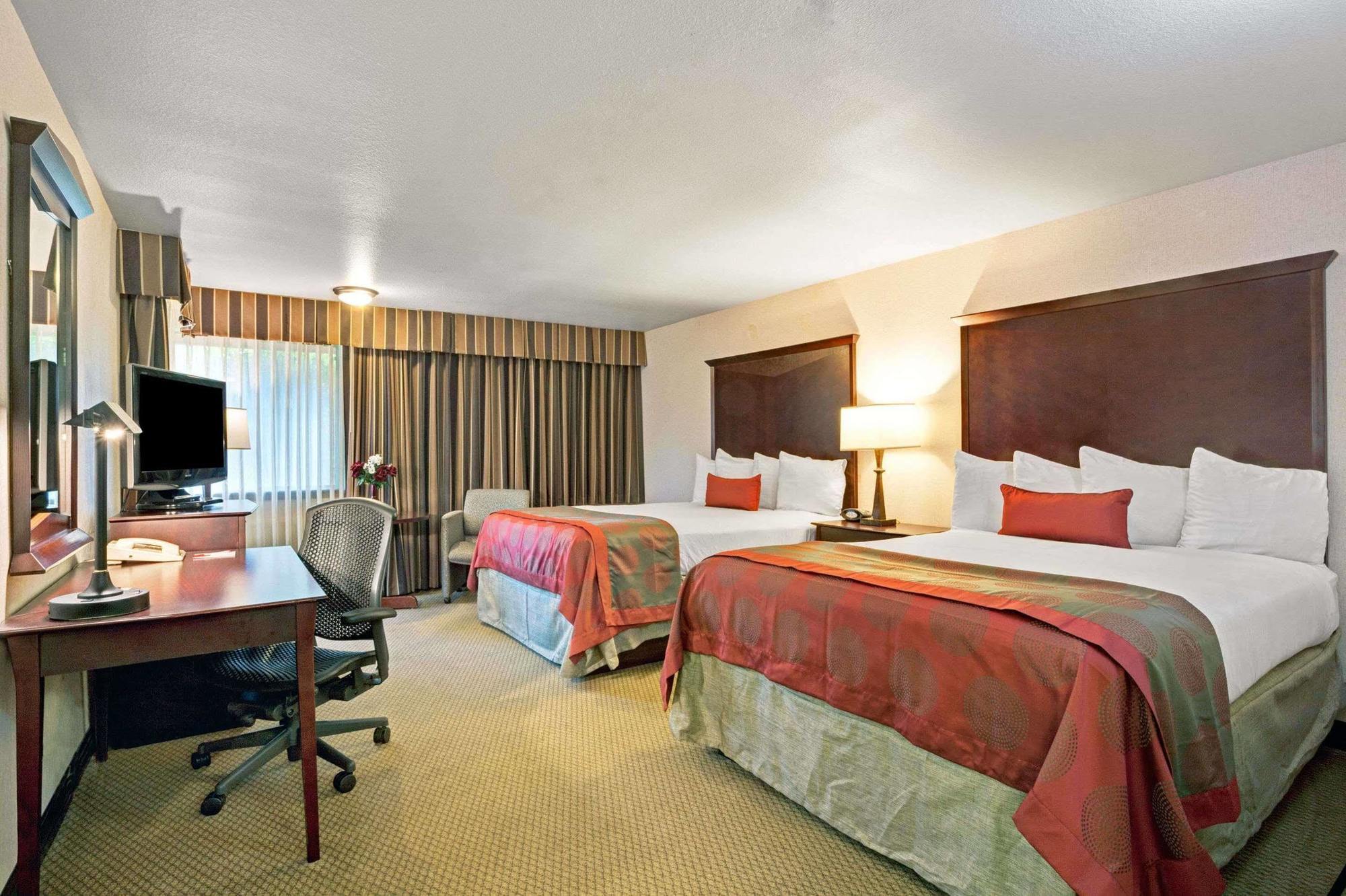 Ramada By Wyndham Tukwila Southcenter Hotell Eksteriør bilde